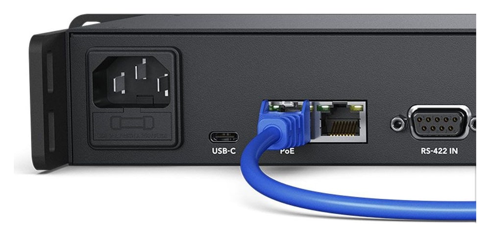 Blackmagic Videohub Smart Control Pro – Ethernet s PoE+ a průchozím portem