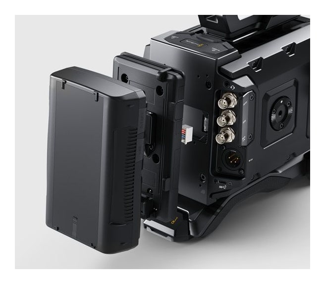 Blackmagic URSA Mini Pro 12K – Běžné baterie a napájení