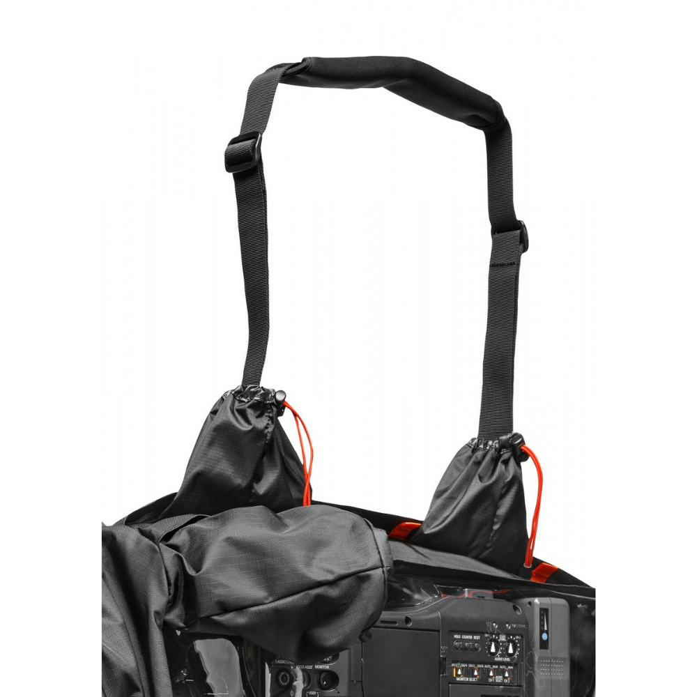 Detail pláštěnky Manfrotto RC-1 a jejího popruhu