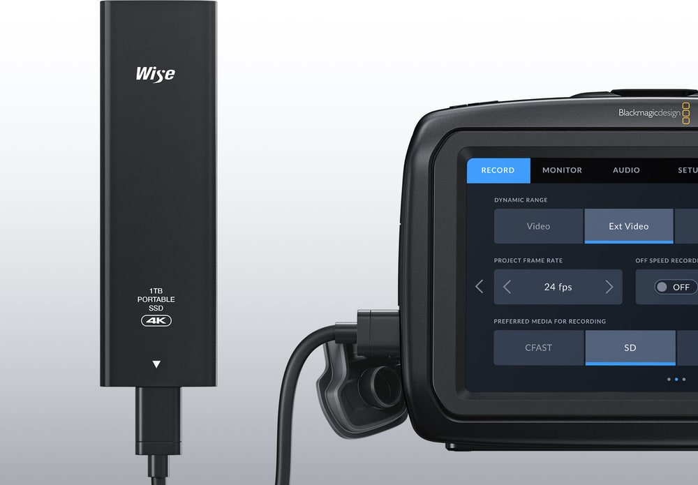 Blackmagic Pocket Cinema Camera 6K G2 – Karty CFast a SD i externí disk přes USB-C
