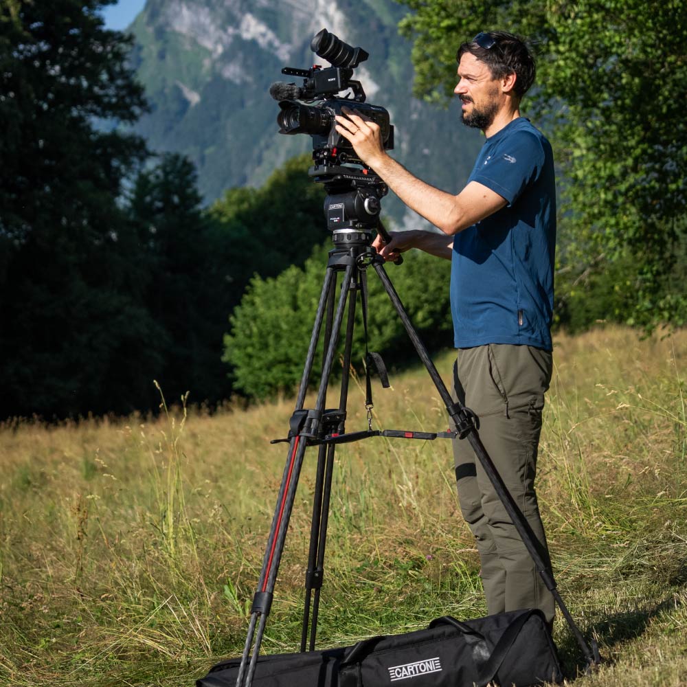 Cartoni Focus 22 SDS Alu v pracovním uspořádání