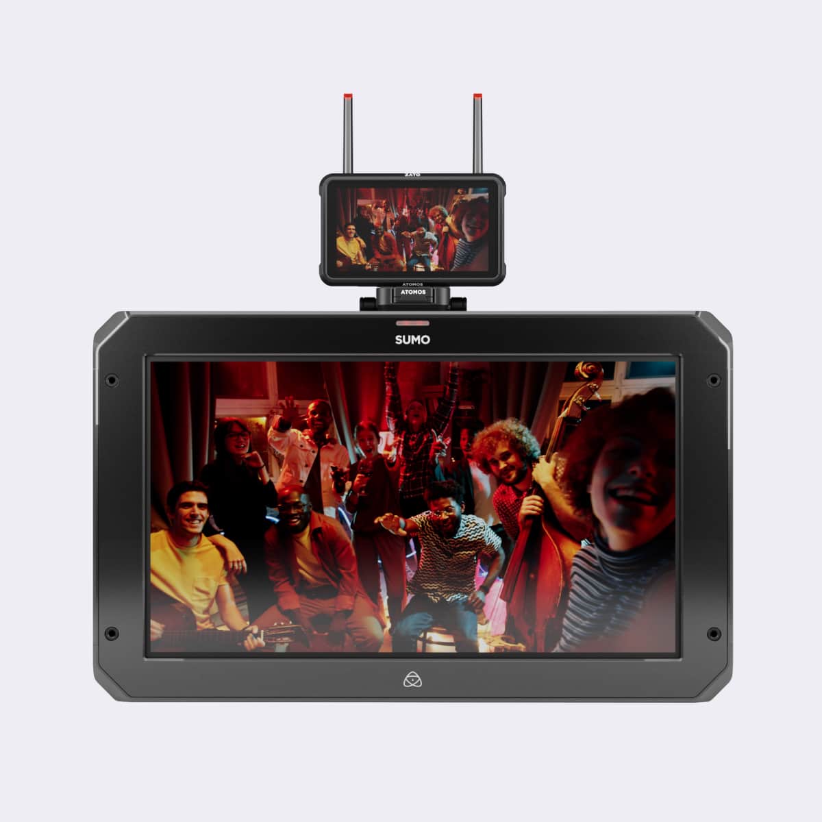 Atomos Z-Mount s monitorem nad produkčním Sumo 19SE