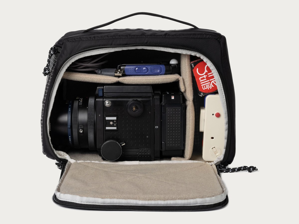 Medium format camera inside the Morro Camera Cube