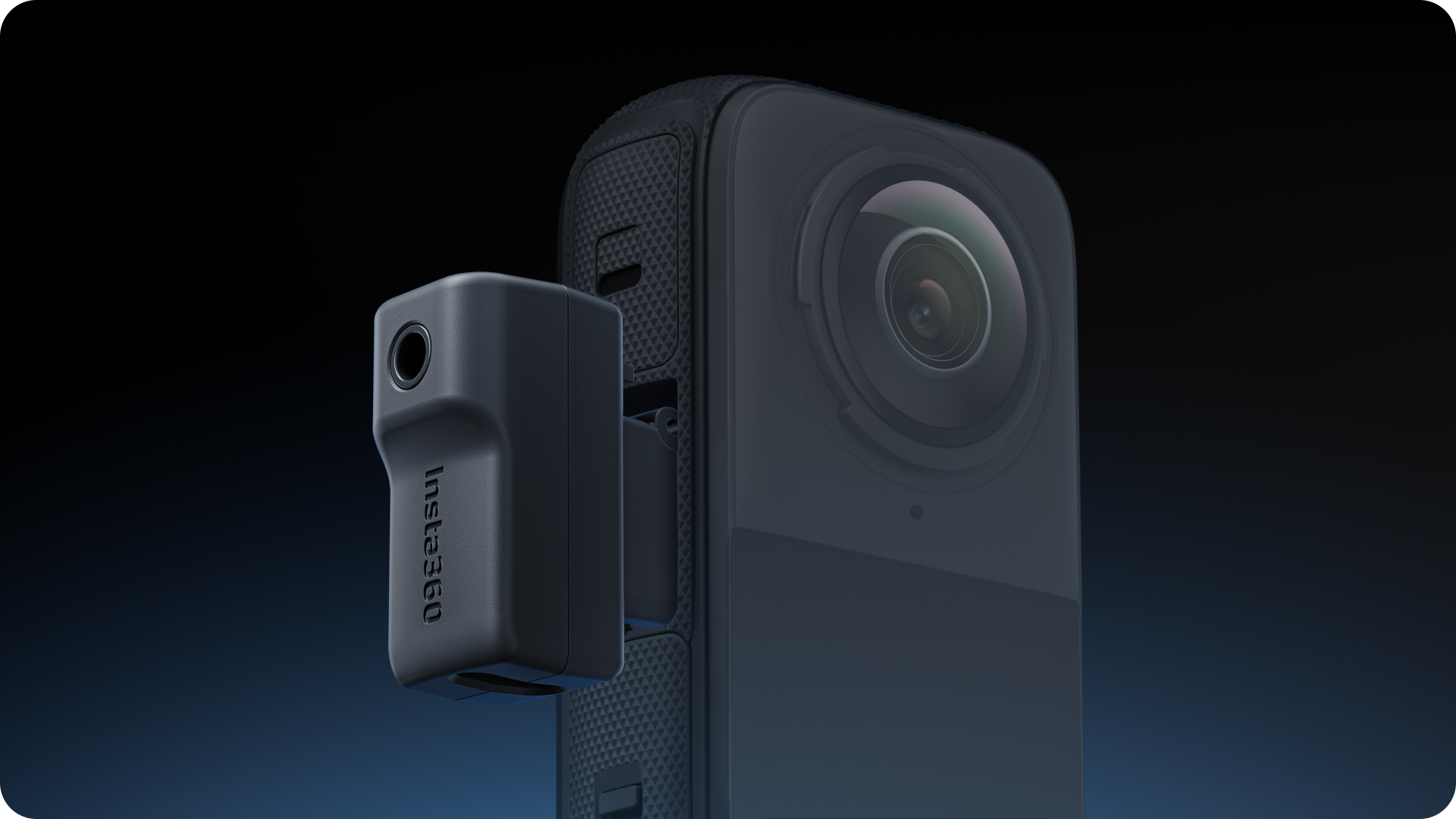 Insta360 X4 adaptér pro mikrofon installed on an Insta360 X4