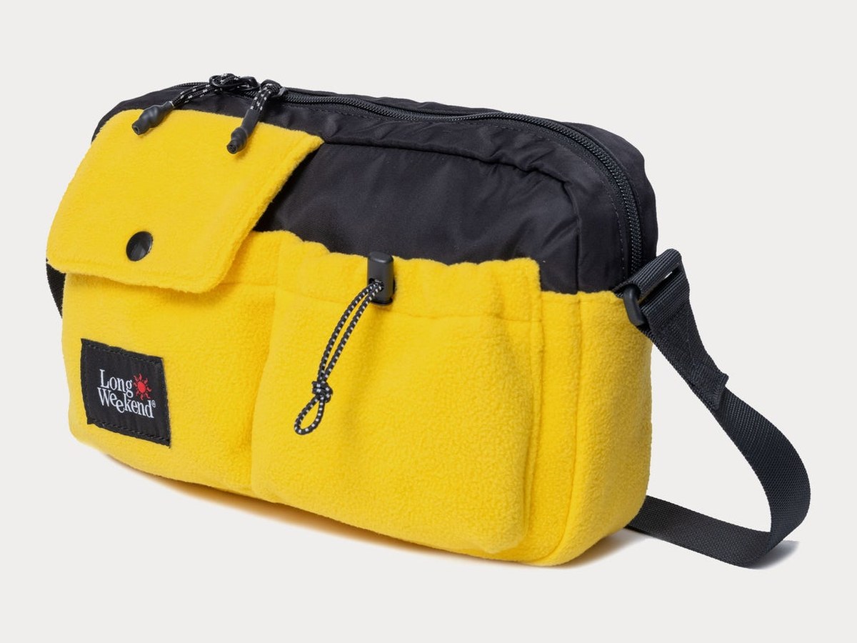 Santa Fe Shoulder Bag Yellow Fleece with the adjustable strap
