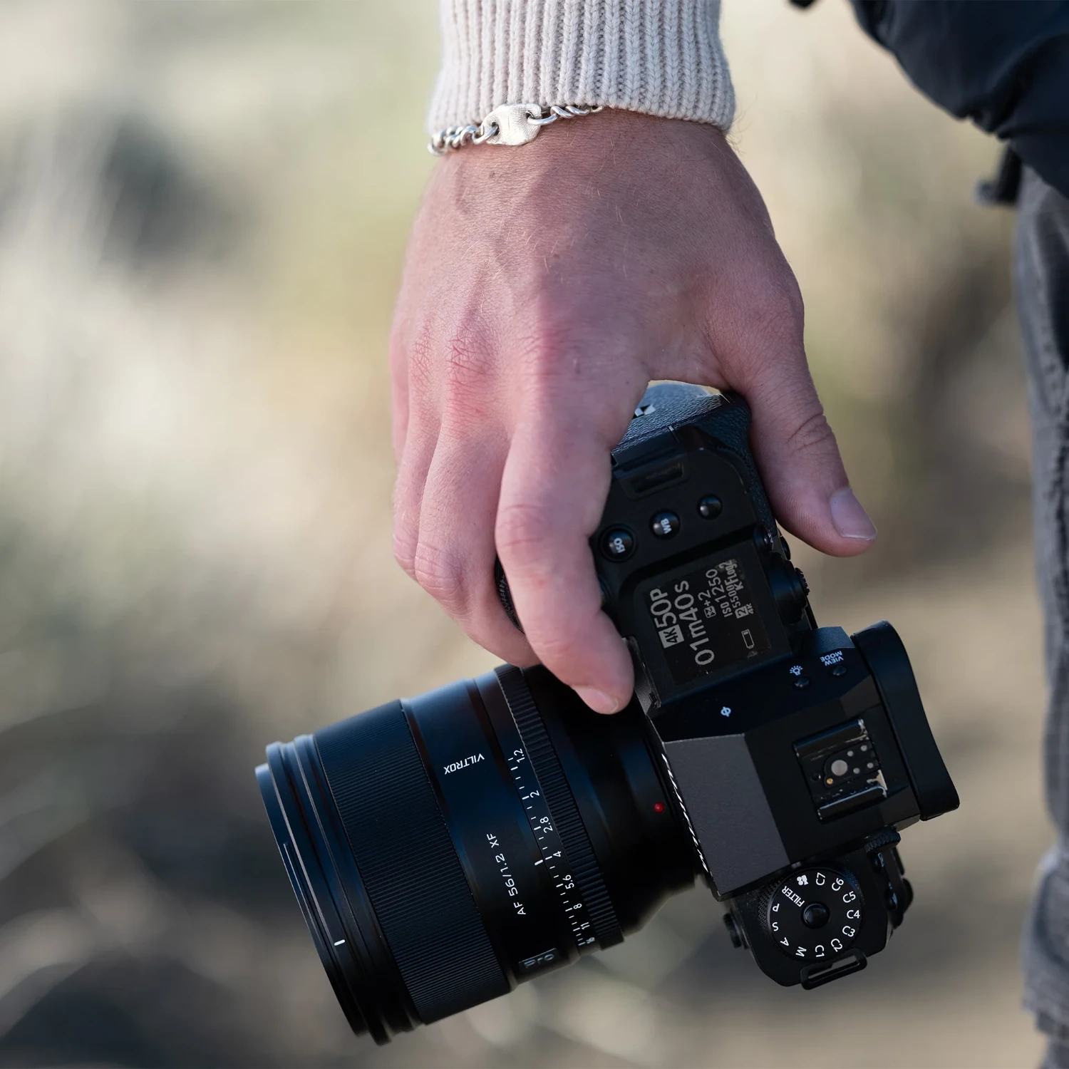 Ukázkový portrétní charakter objektivu Viltrox 56mm F1.2 Pro XF