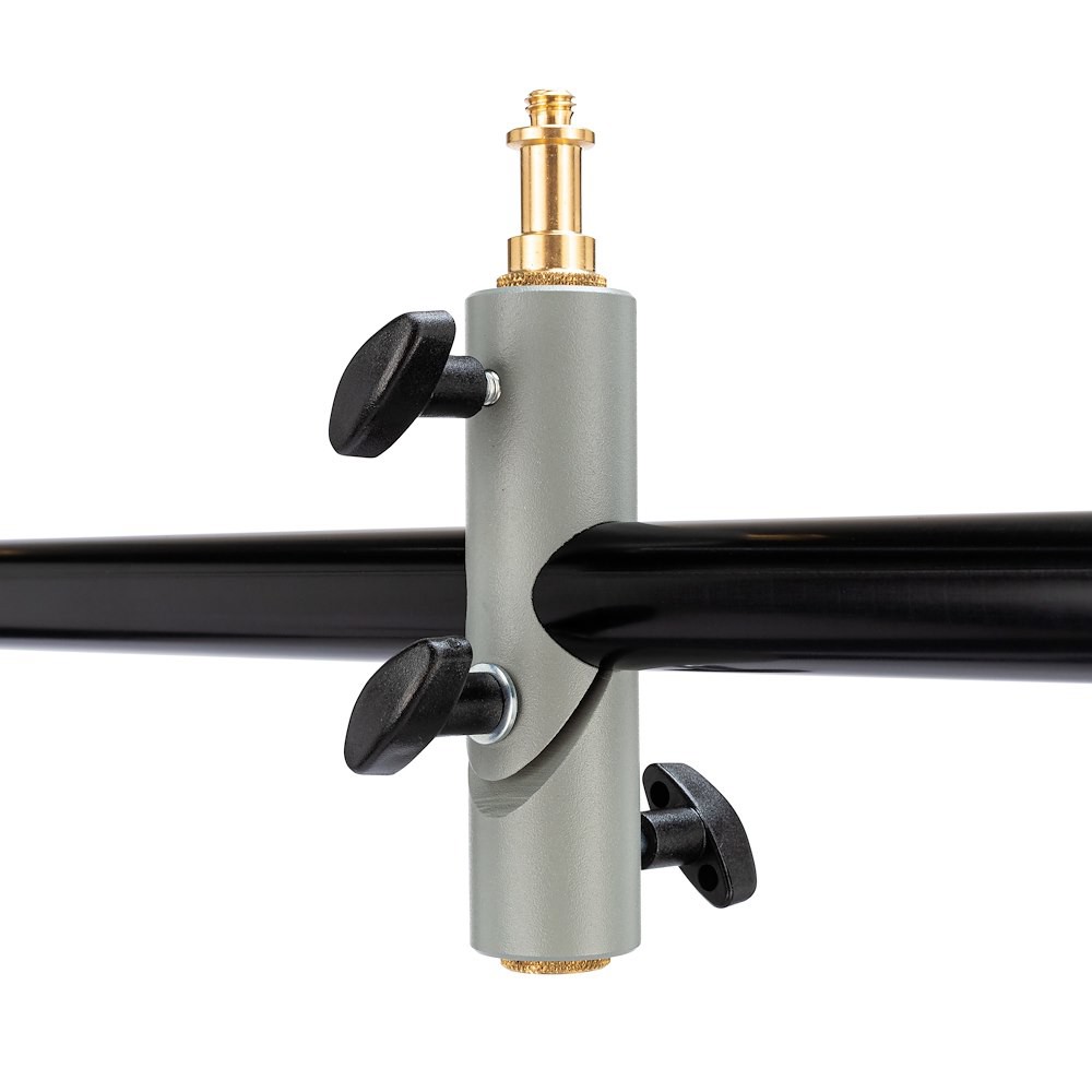 Detail středového uchycení Manfrotto 154B a zajišťovacích šroubů