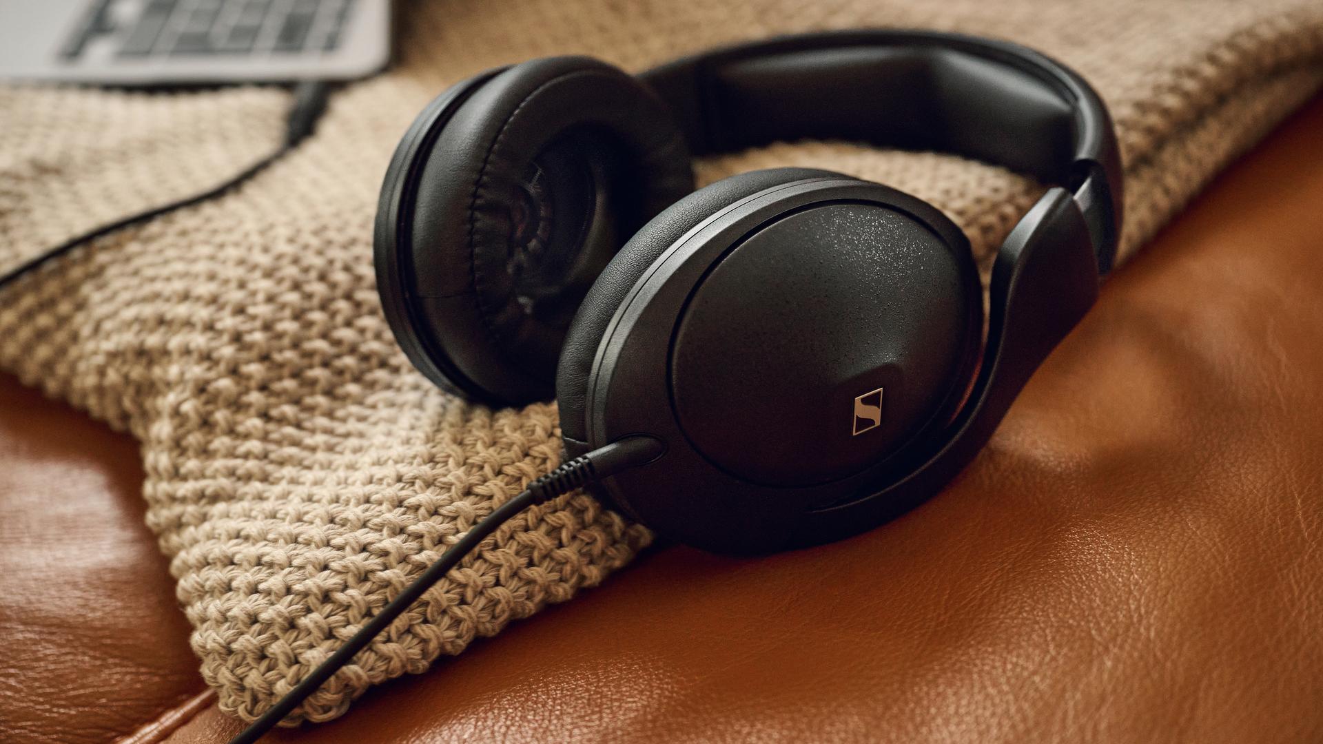 Kabel a pohodlí pro dlouhý poslech se sluchátky HD 620S