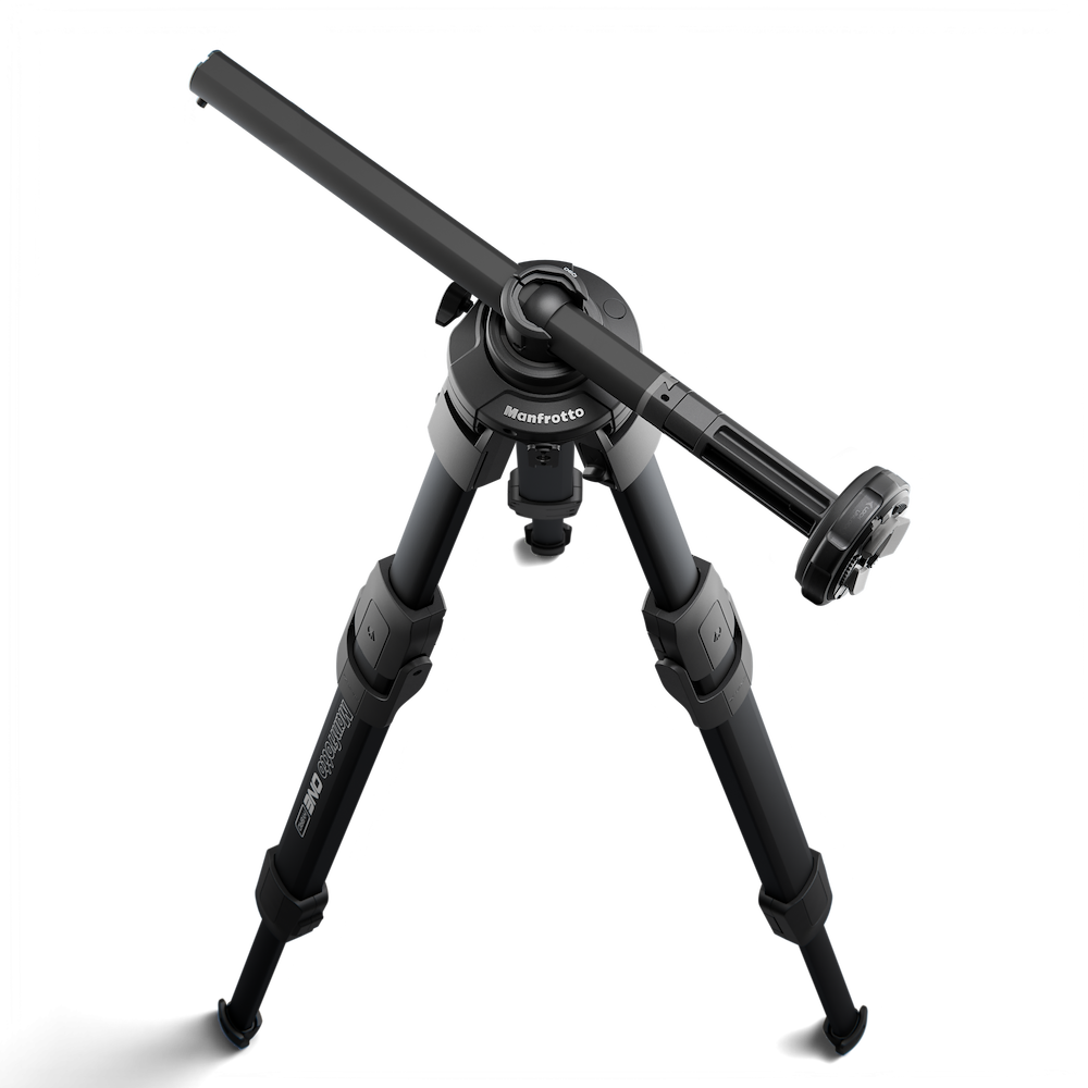 Manfrotto ONE Hybrid Column Extension in use