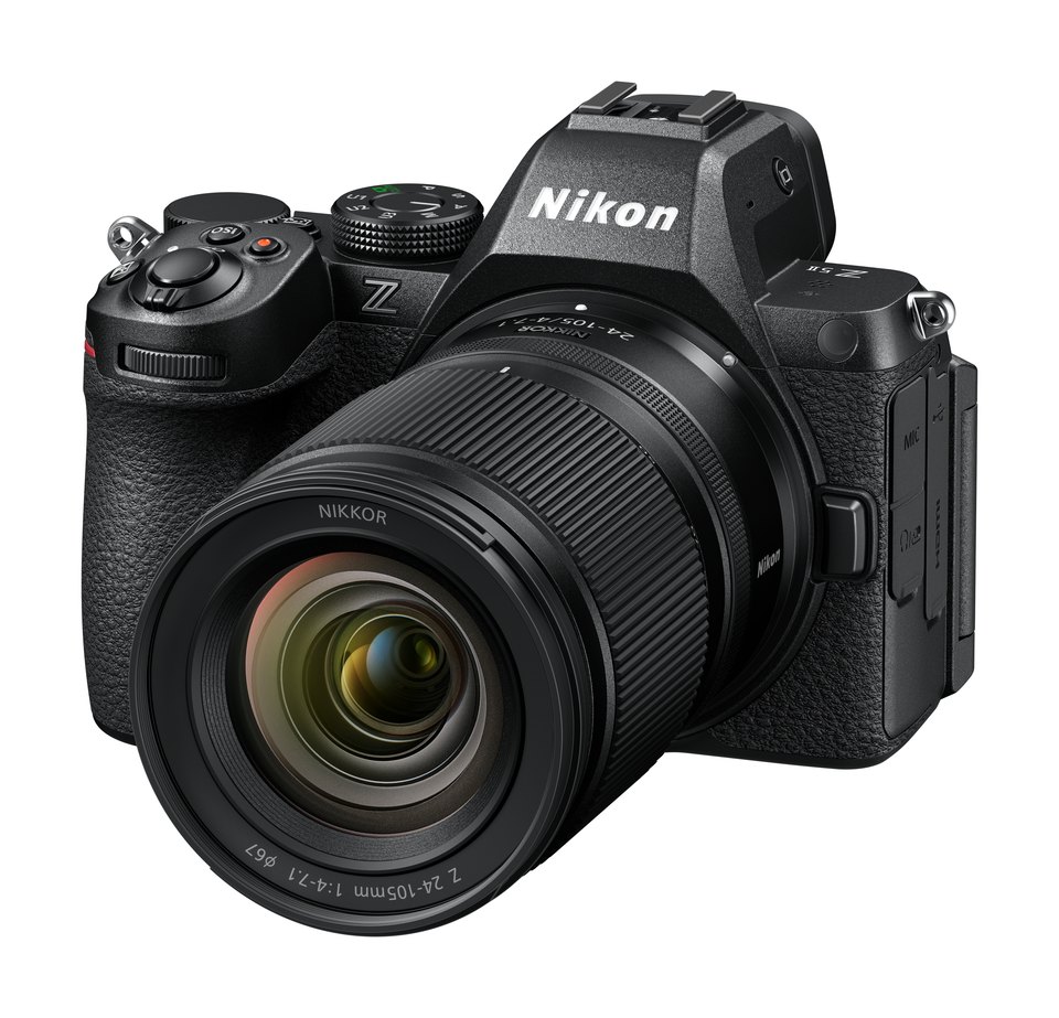 Nikon Z5II + NIKKOR Z 24-105mm f/4–7,1