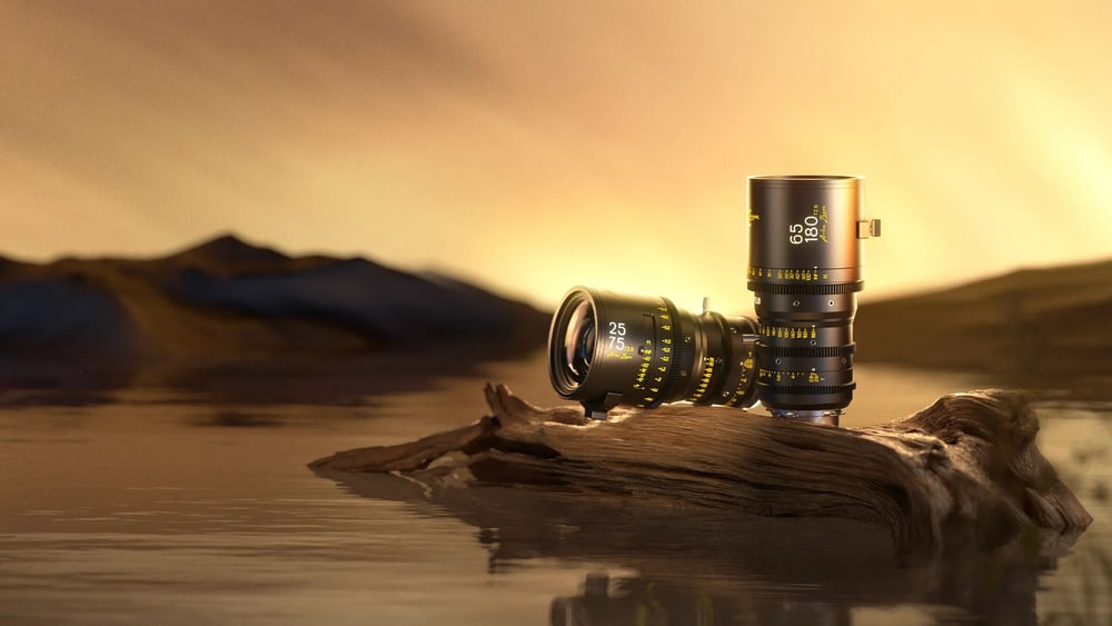Dva zoomy, 25–180 mm, konstantní T2,6