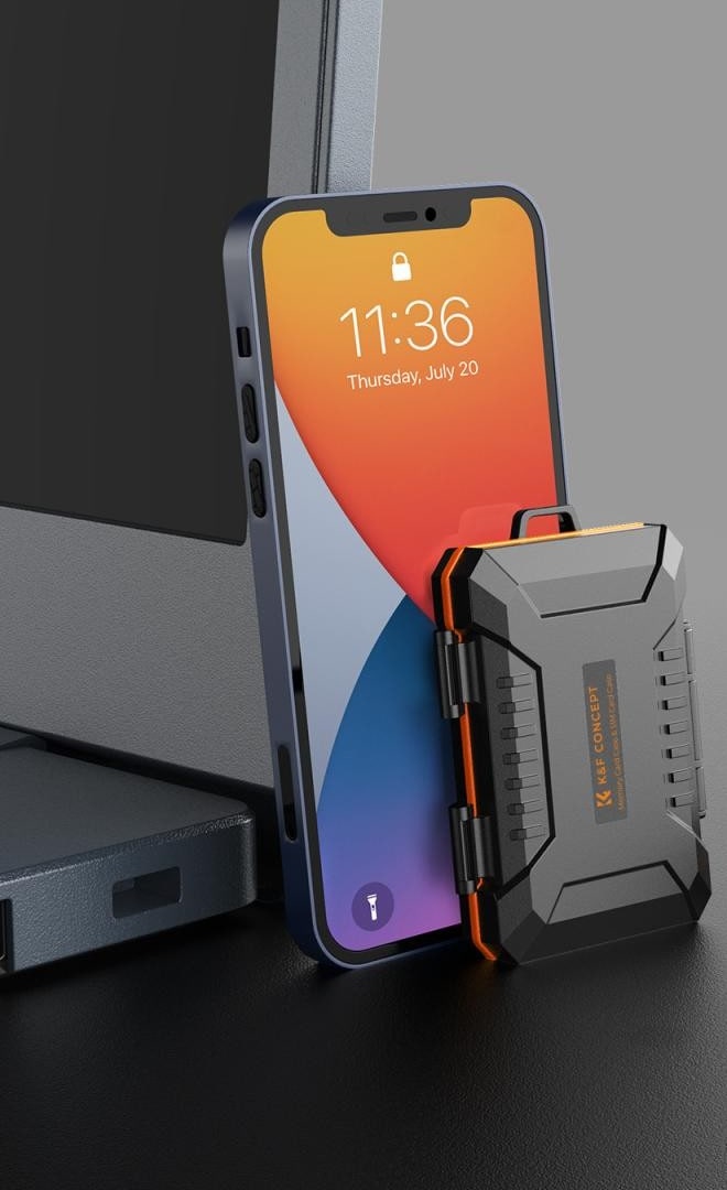 Menší než telefon