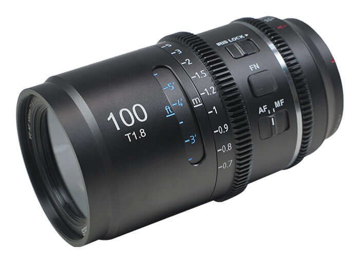 Astra 100 mm: anamorfní autofokus pro full frame