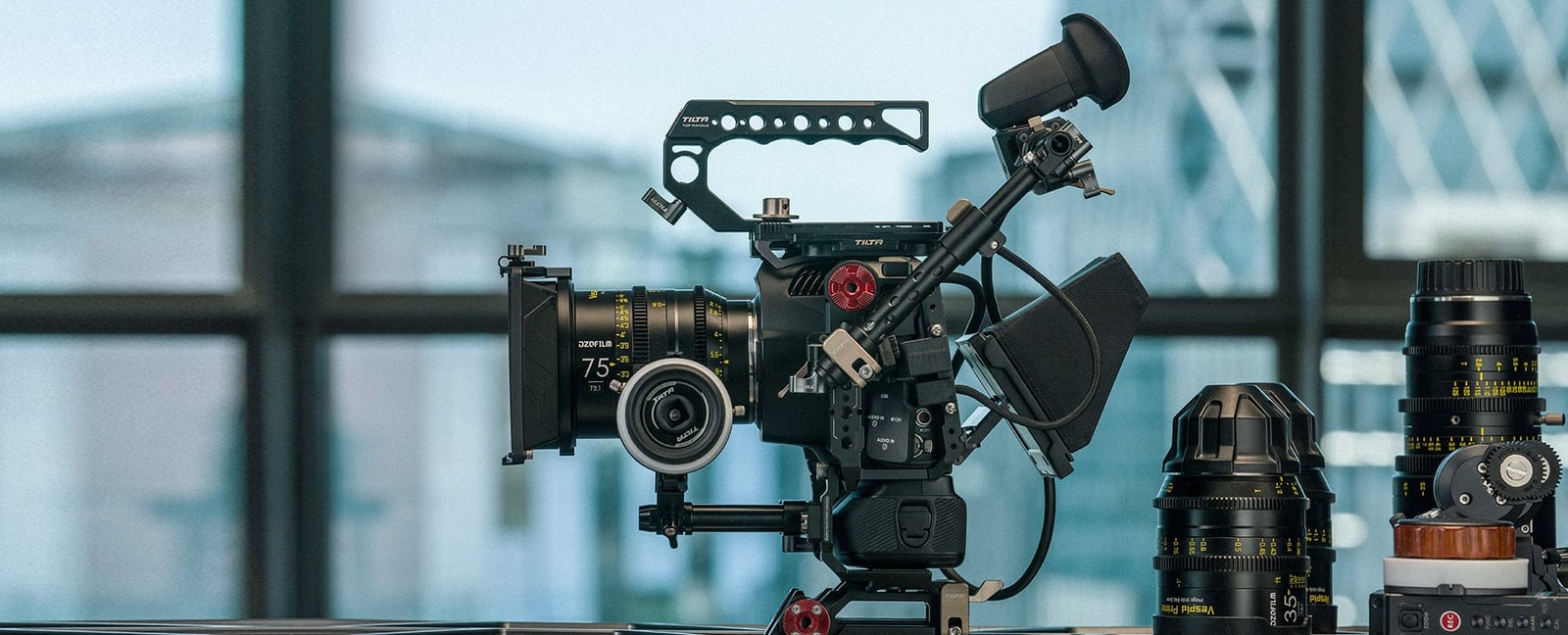 Tilta Advanced Kit TA-T11-A-B je nejvybavenější sada pro Blackmagic Pocket Cinema Camera 6K Pro a 6K G2