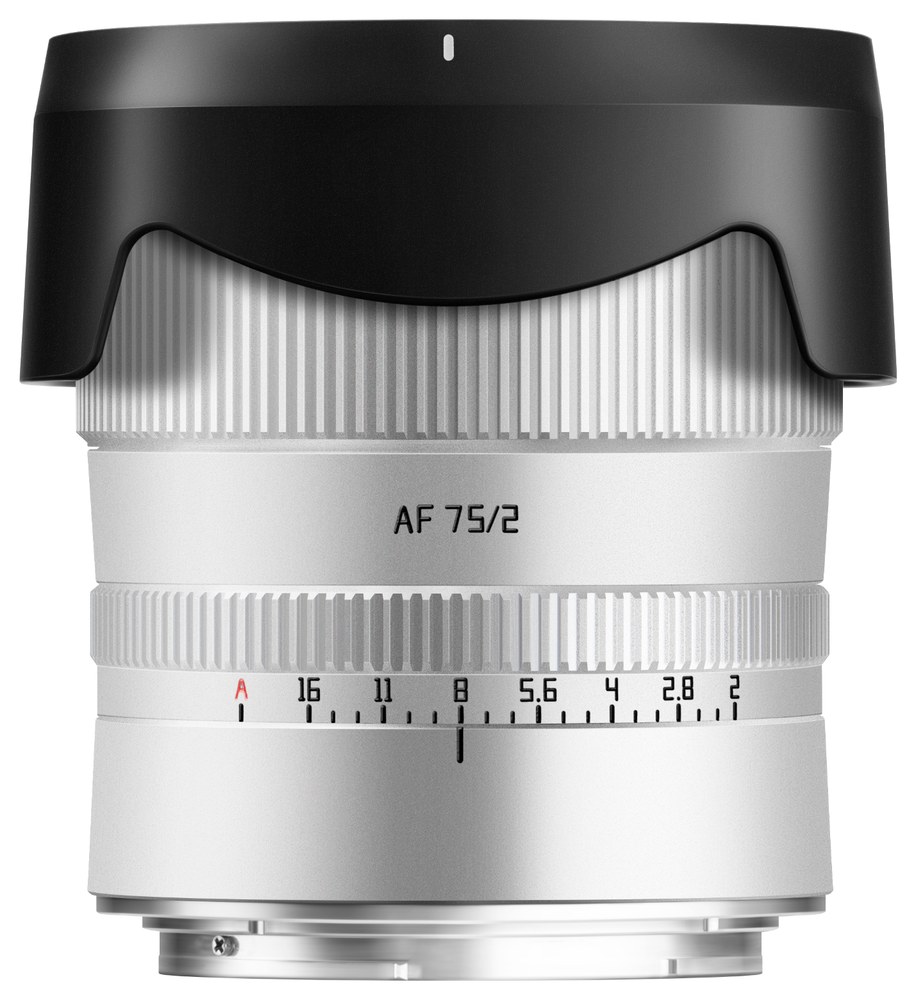TTArtisan AF 75mm F2 – Kovové tělo a sluneční clona