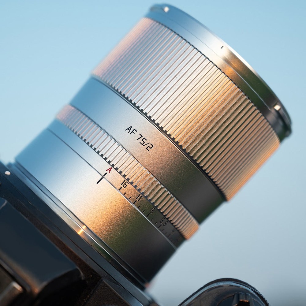 TTArtisan AF 75mm F2 – Rychlé a tiché ostření