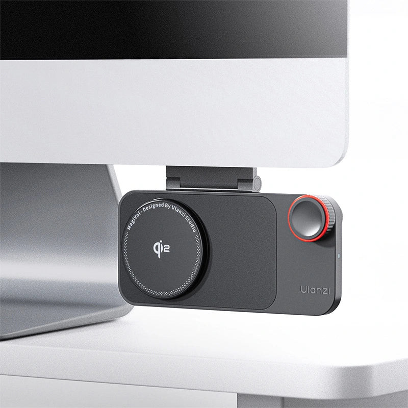 Ulanzi CW15 bezdrátová nabíječka Qi2 15 W pod monitor