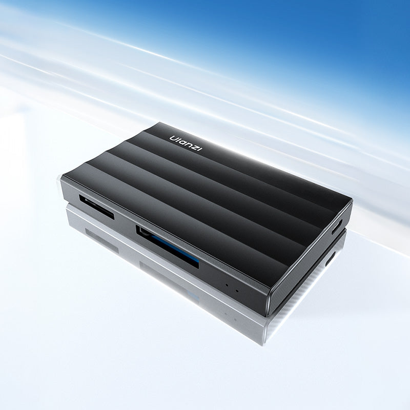 Ulanzi DC04 4-in-1 Card Reader SD/microSD/CFexpress A and B, USB-C, Black