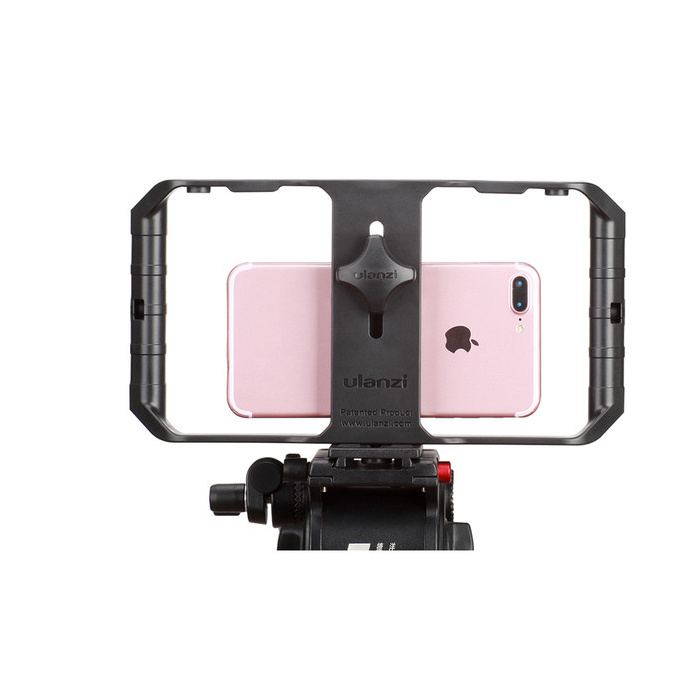 Ulanzi U-Rig Pro video rig na telefon – Telefon v pružinové svorce